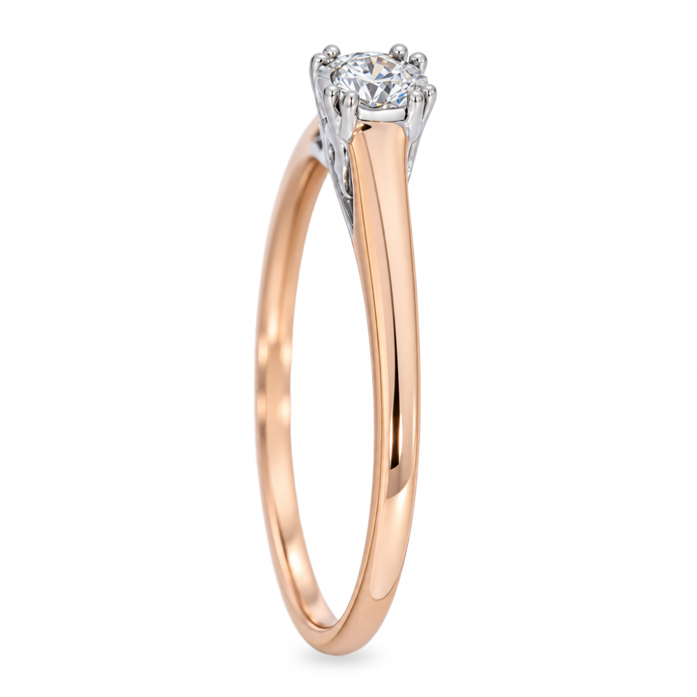 Gold ring with diamond