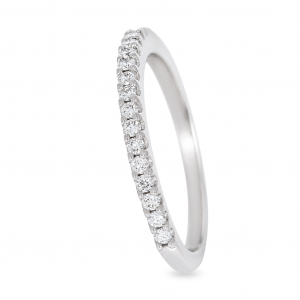 Gold ring with diamond