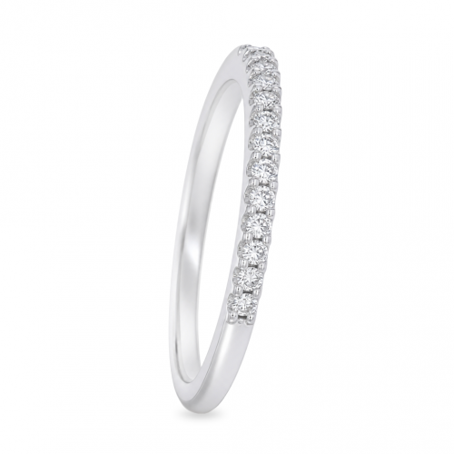 Gold ring with diamond