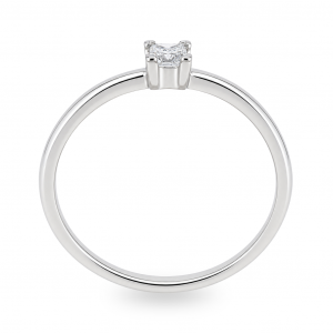 Golden ring with precious stones