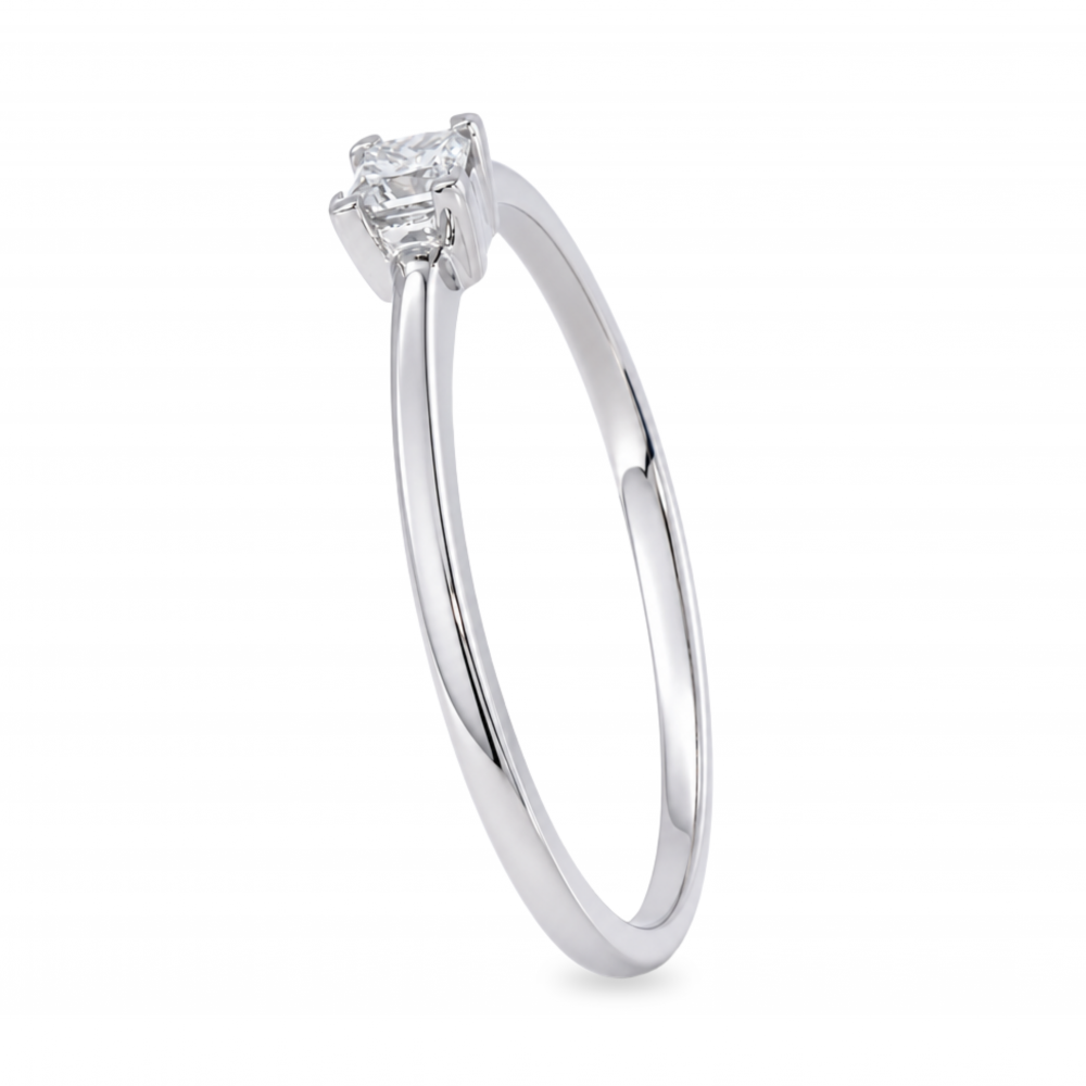 Vääriskividega kuldsõrmus