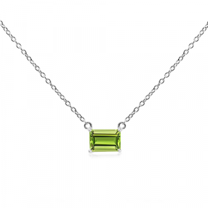 Silver chain with pendant