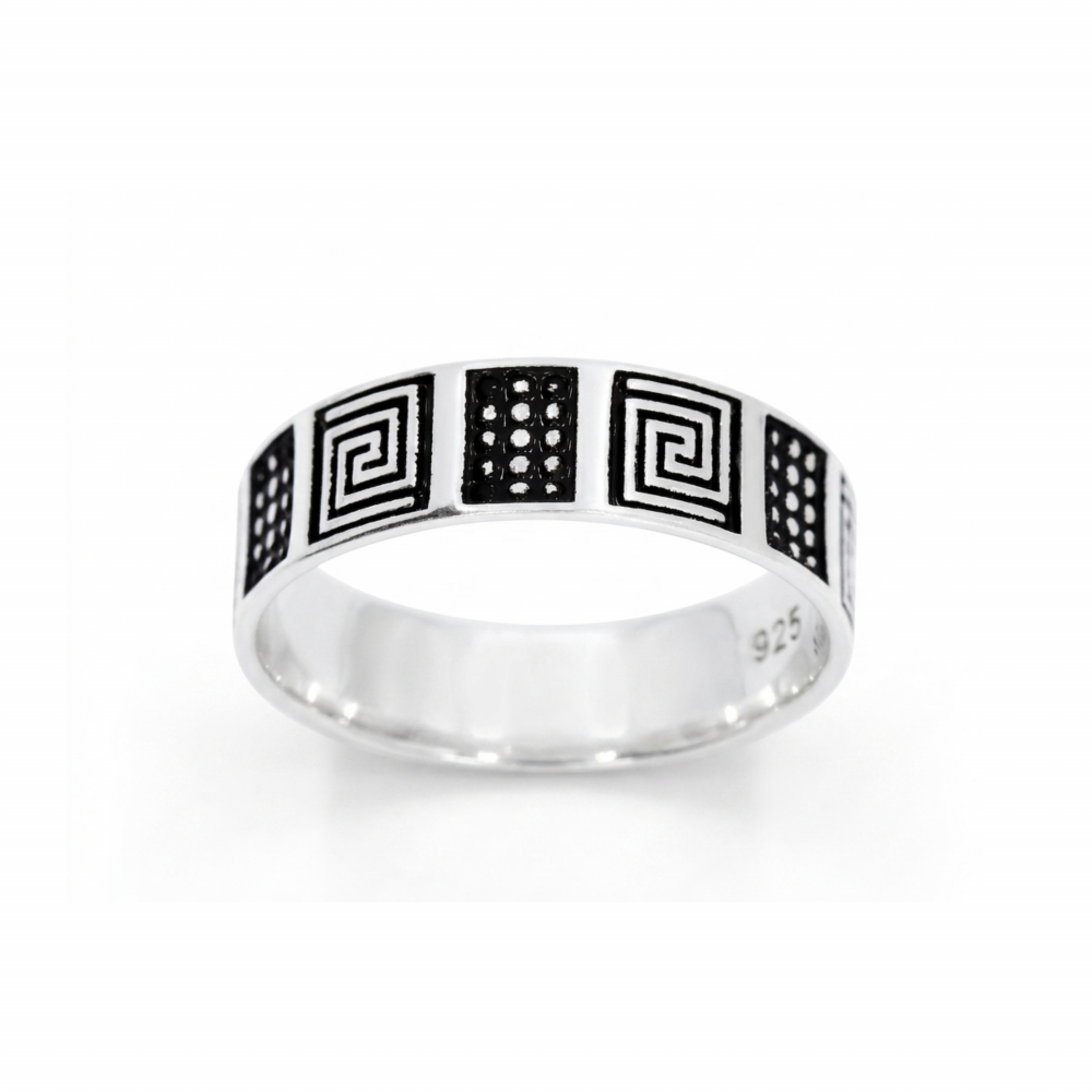 Men’s silver ring