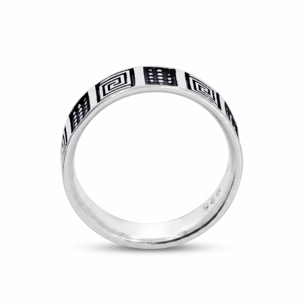 Men’s silver ring