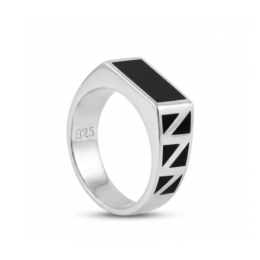 Men’s silver ring