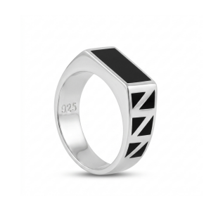 Men’s silver ring