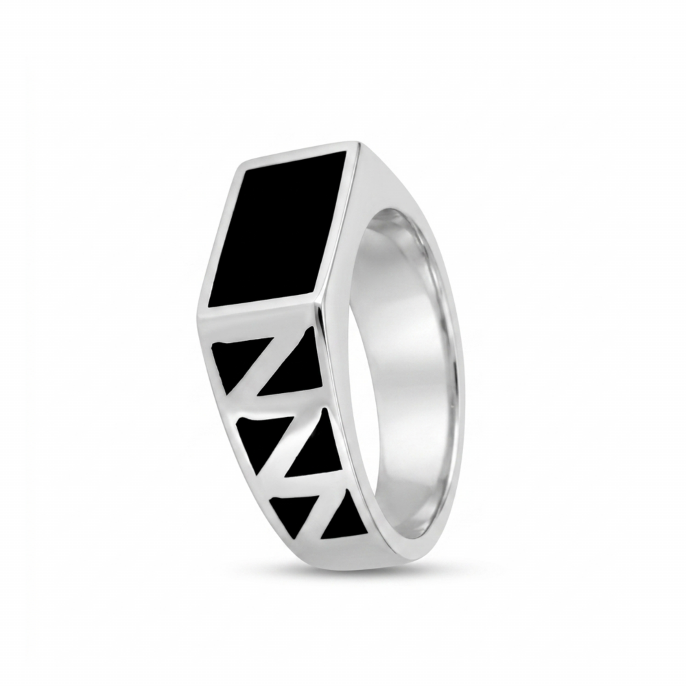 Men’s silver ring