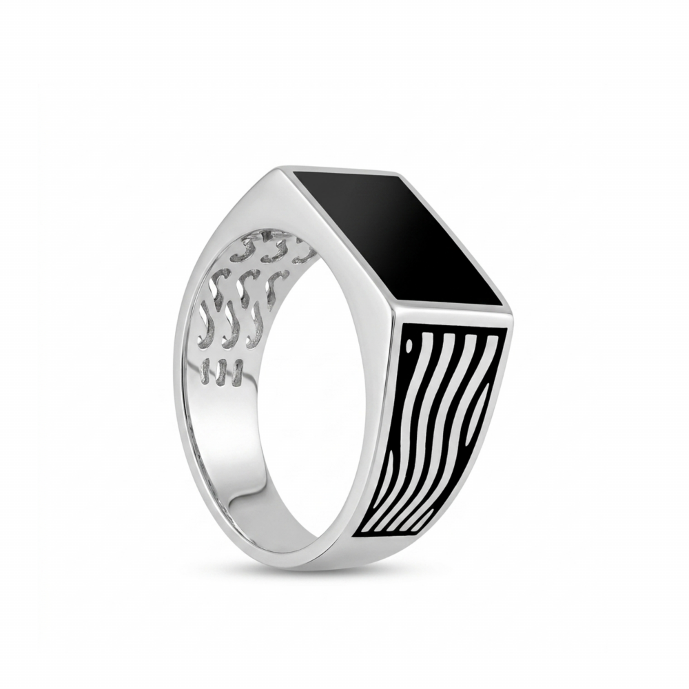 Men’s silver ring
