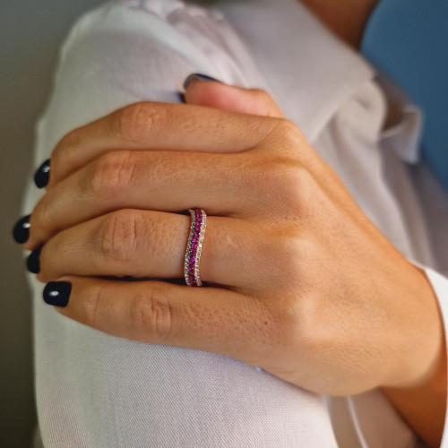 Gold ring with ruby