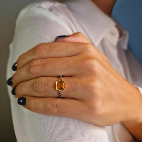 Gold ring with black diamond