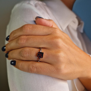 Gold ring with black diamond