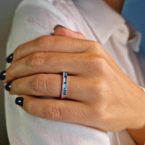 Gold ring with topaz