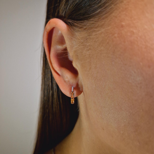 Golden earrings with citrine