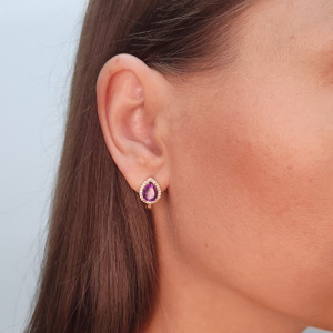 Gold earrings with amethyst