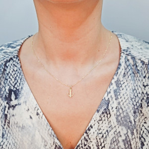 Gold pendant 