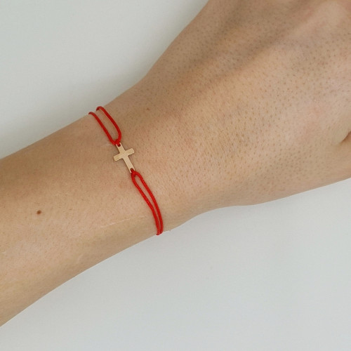 Red thread bracelet