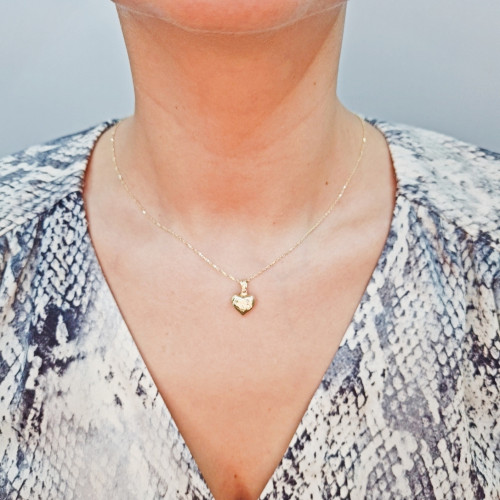 Gold pendant 