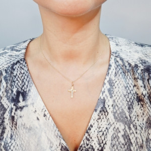 Gold pendant 