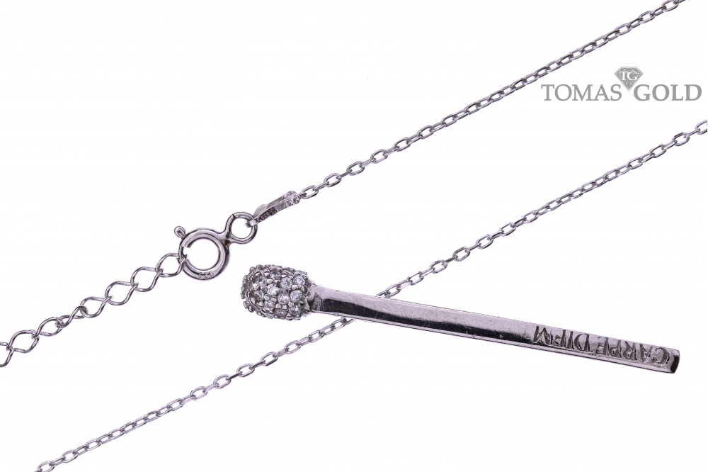 Silver chain with pendant