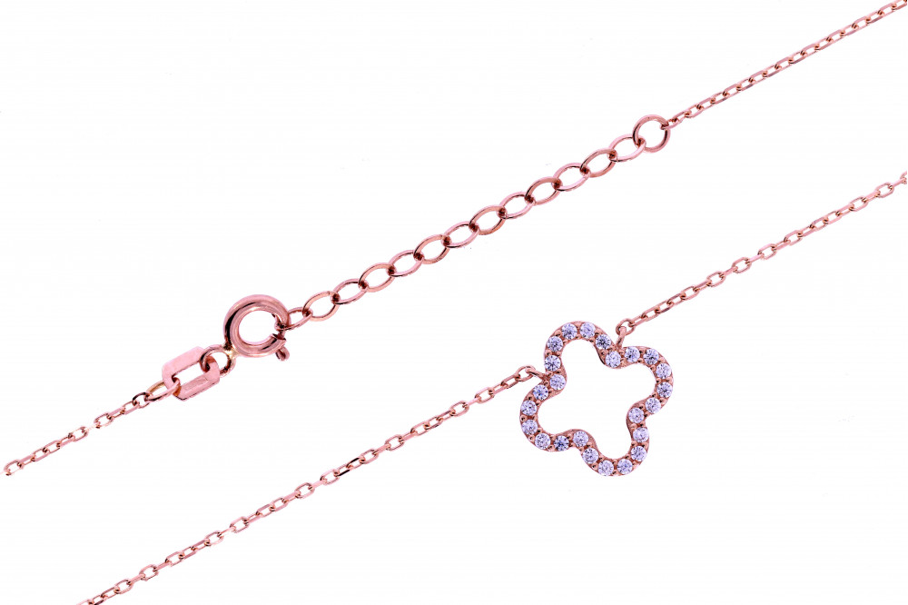 Gold chain with pendant