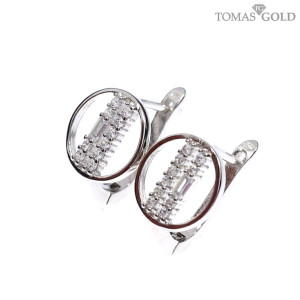 Silver earrings with zircon