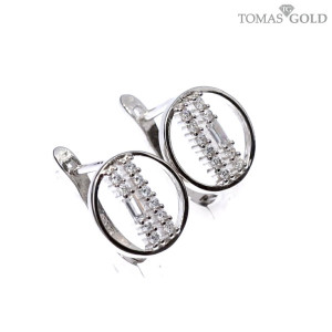 Silver earrings with zircon