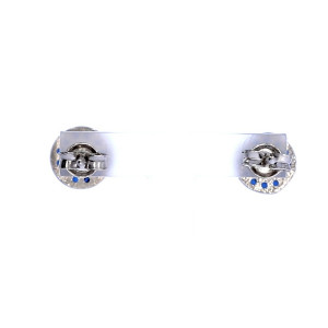 Silver earrings with zircon