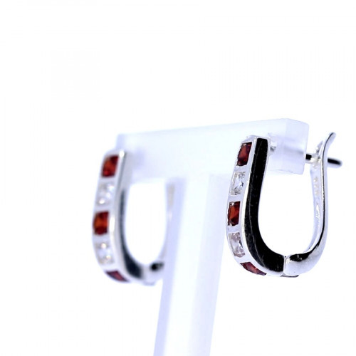 Silver earrings with zircon