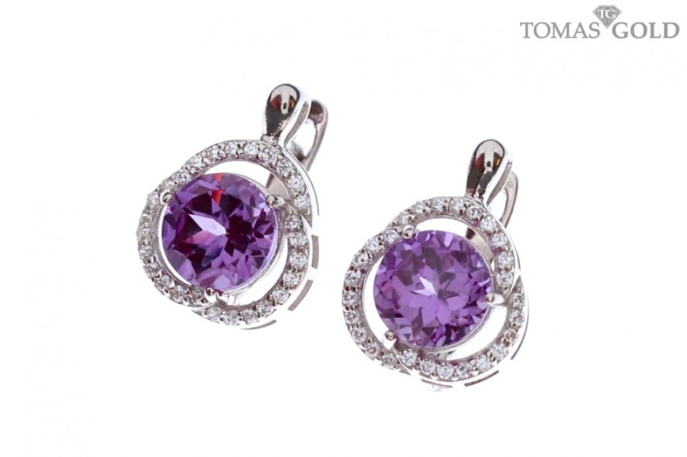 Sidabriniai auskarai su aleksandritu