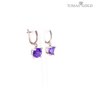 Silver earrings with tanzanite