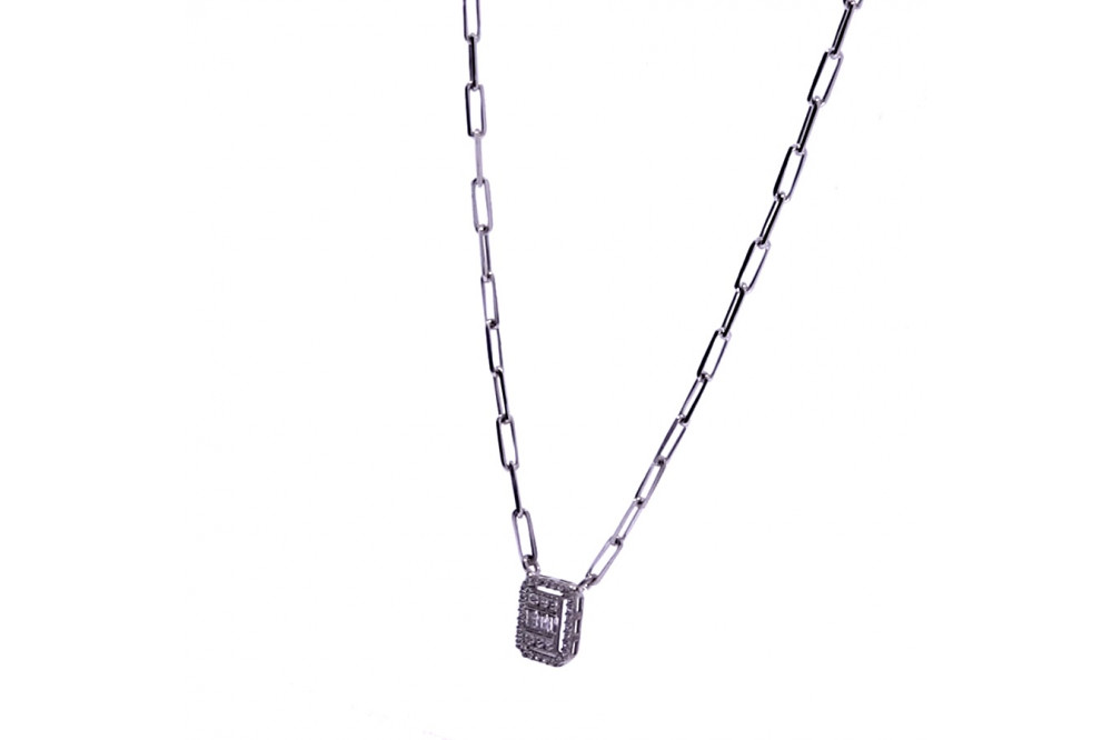 Серебряная цепочка с подвеской