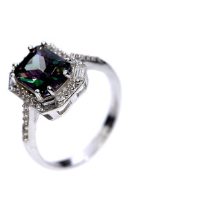 Серебряное кольцо с мистик кварцем