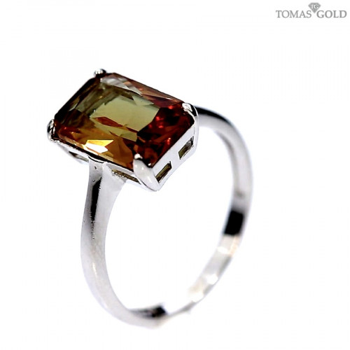 Серебряное кольцо с топазом