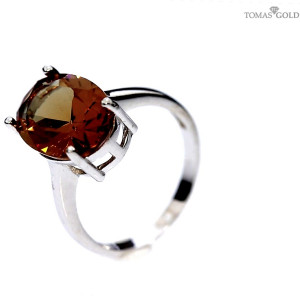 Серебряное кольцо с топазом