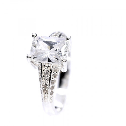 Sidabrinis žiedas su cirkoniu