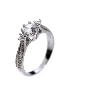 Sidabrinis žiedas su cirkoniu