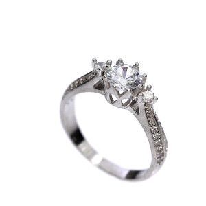 Sidabrinis žiedas su cirkoniu