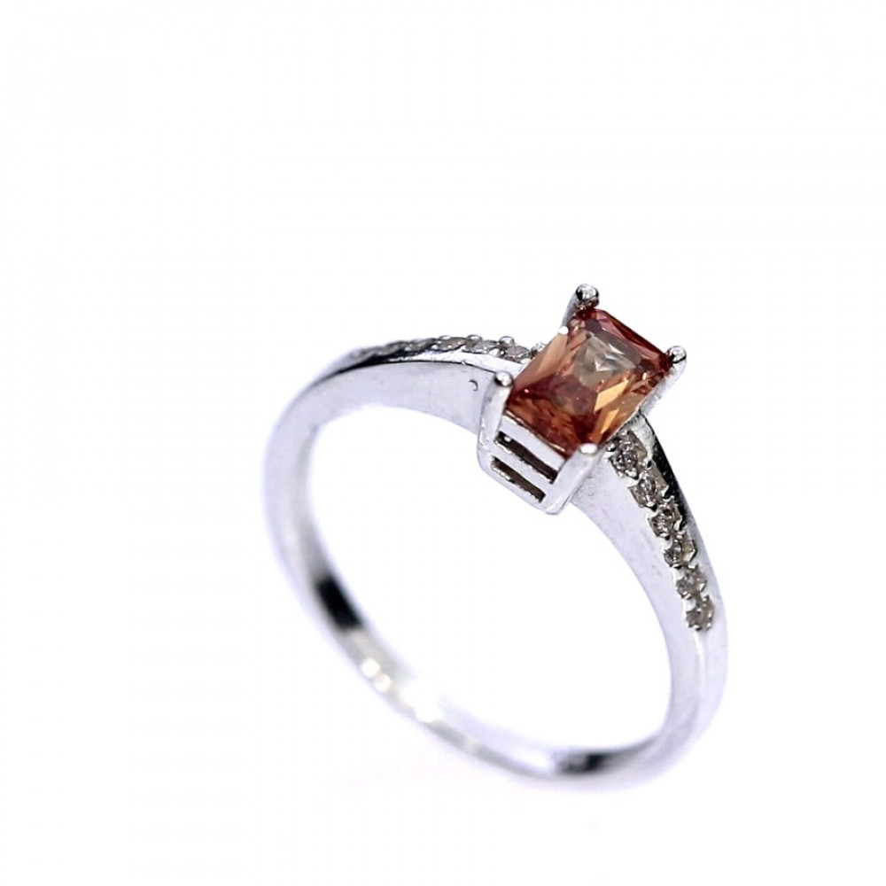 Sidabrinis žiedas su cirkoniu