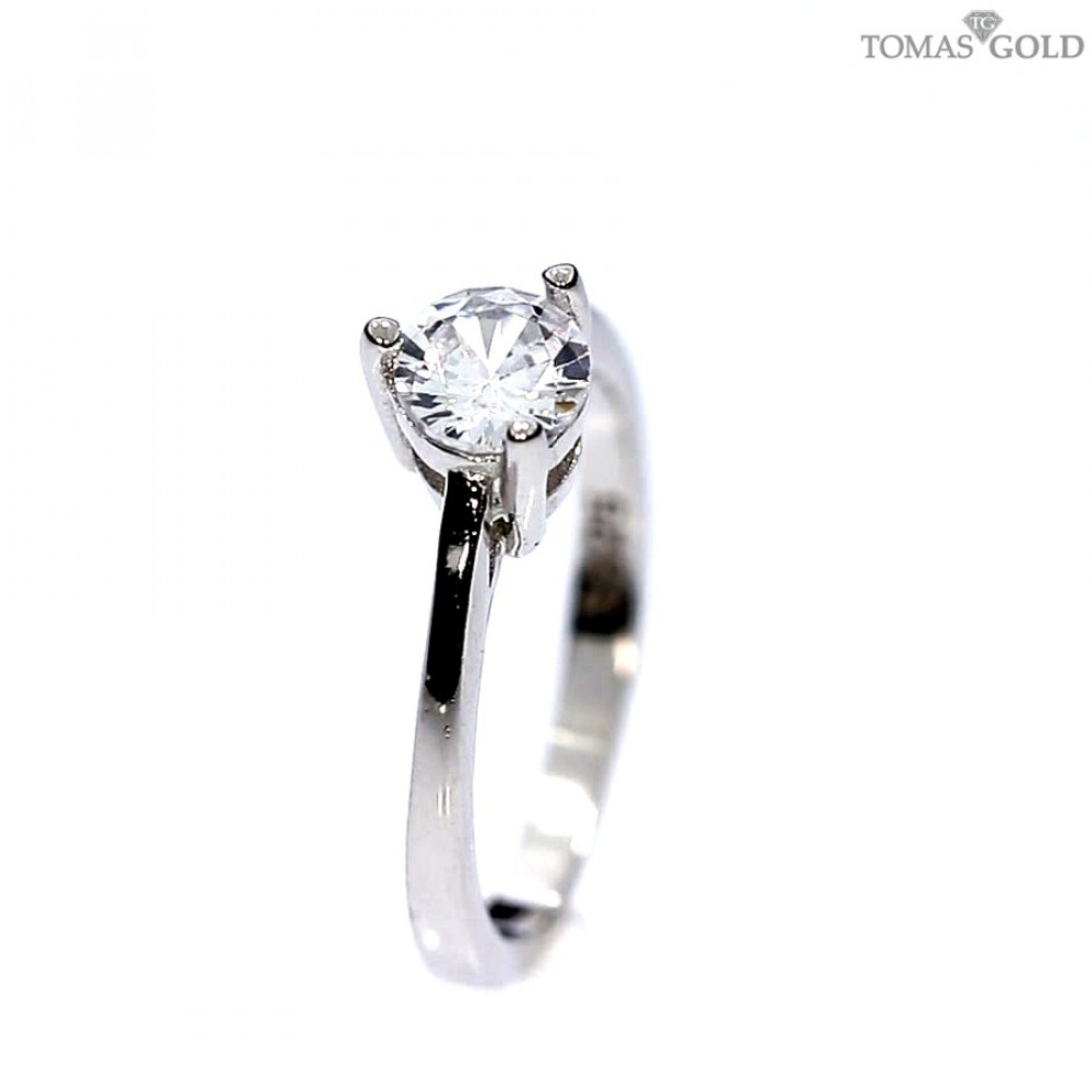 Серебряное кольцо с цирконом