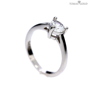 Серебряное кольцо с цирконом