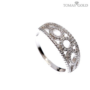 Серебряное кольцо с цирконом