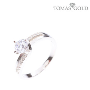 Серебряное кольцо с цирконом