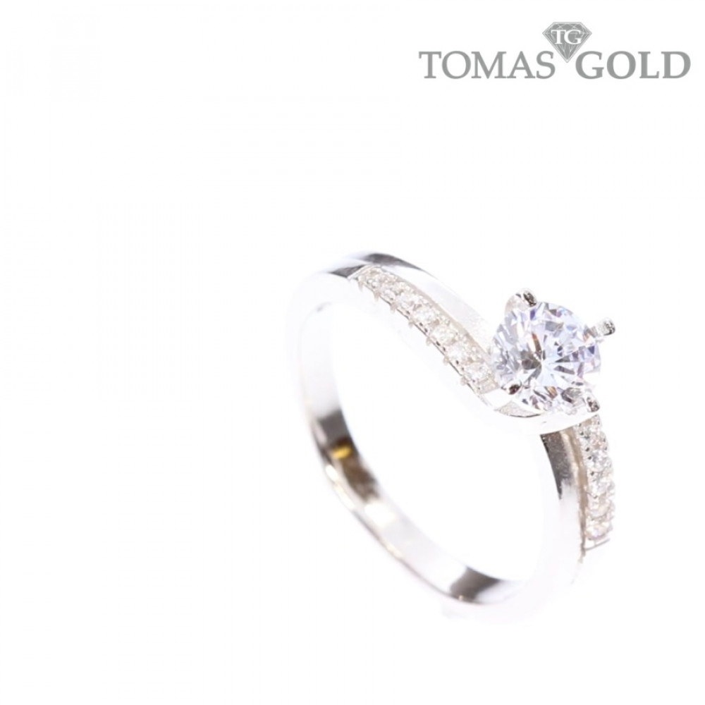 Серебряное кольцо с цирконом