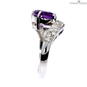 Серебряное кольцо с аметистом