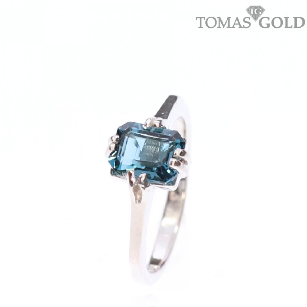 Sidabrinis žiedas su Londono topazu