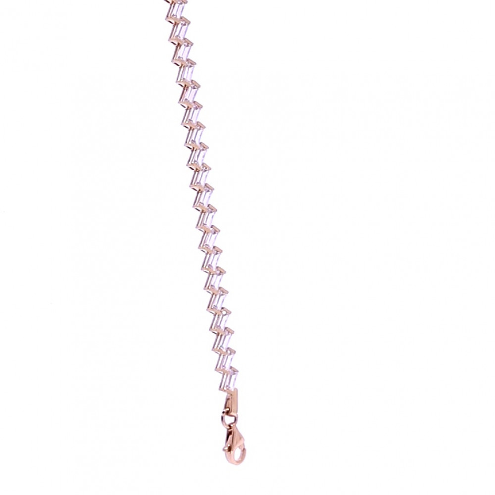 Gold bracelet with zircon