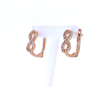 Gold earrings with zircon
