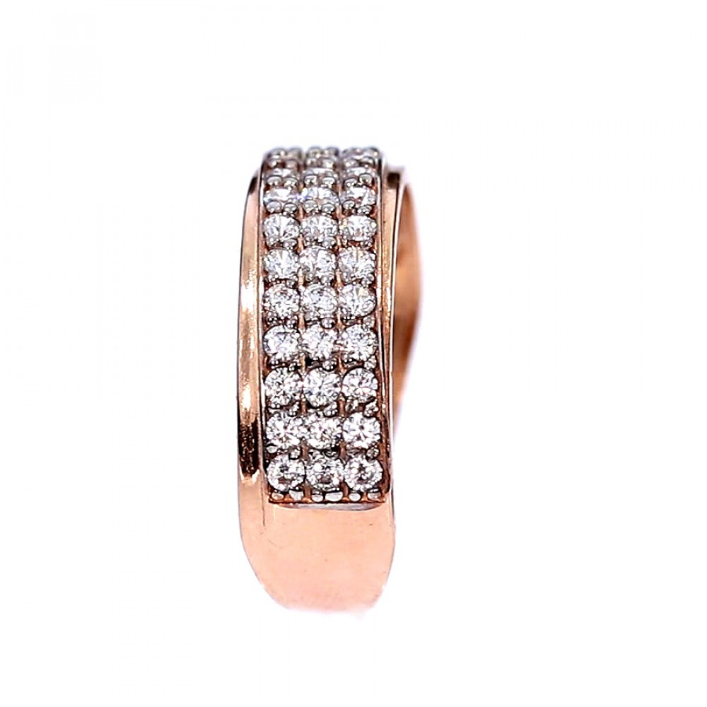 Golden ring with zircon