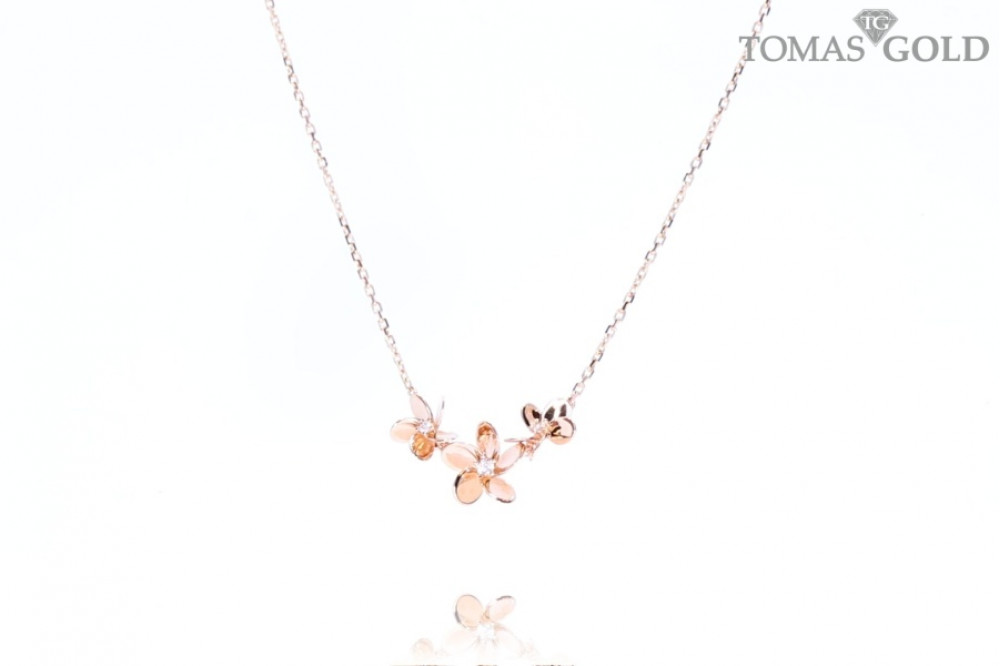 Gold chain with zircon