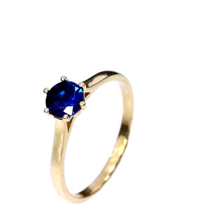 Золотое кольцо с цирконом